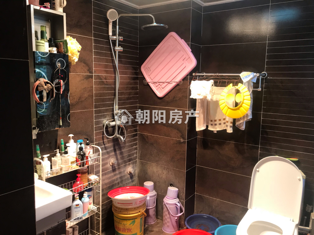瀚城一期 84平 朝南精装两室 满两年 交通便利 学区房