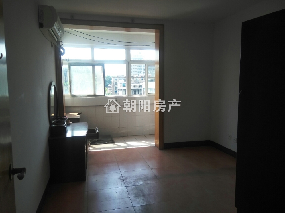 桂苑东区 76平 朝南两室 满两年免税 单价3906元