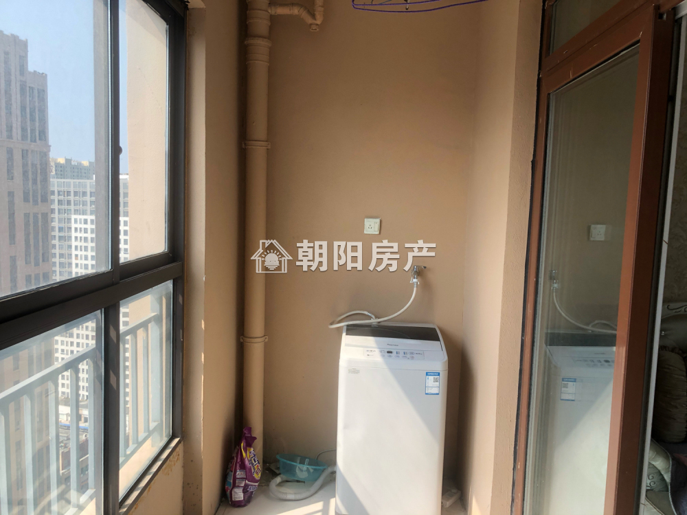 龙湖中心 91平 南向精装两室 满两年 交通便利 学区房