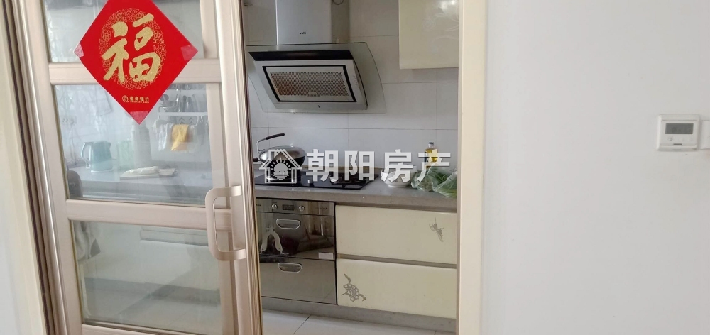 西湖天地 135平 朝南精装三室 学区房 交通便利