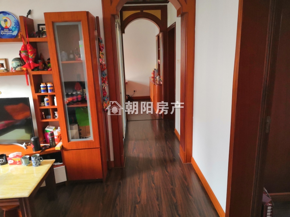 电厂大院 104平 南向精装三室 满两年 交通便利