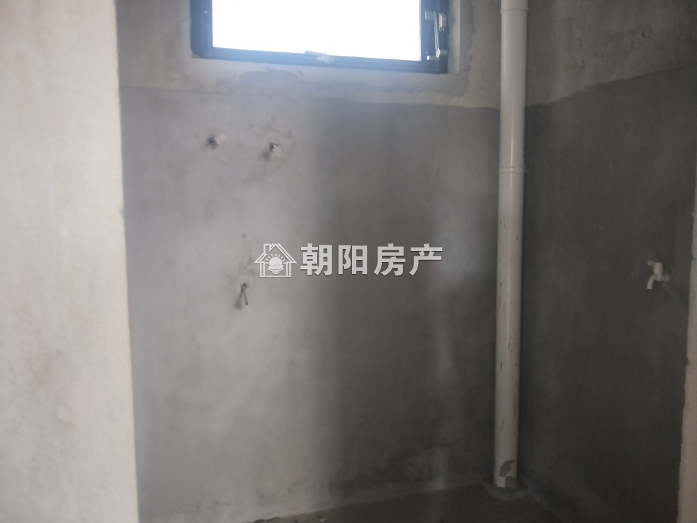 泉山湖公园里 123平 南向三居 学区房 单价6156元/平