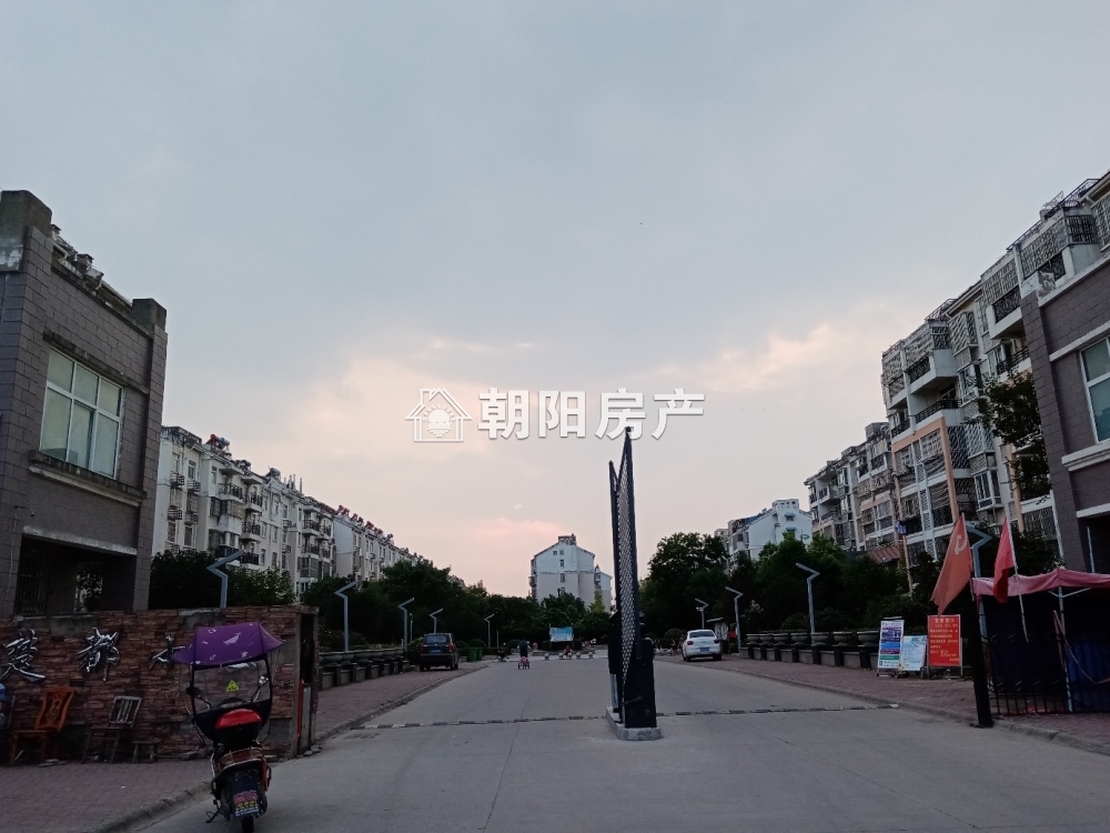 楚都小区一期 108平 南向三室 交通便利 学区房 随时看房