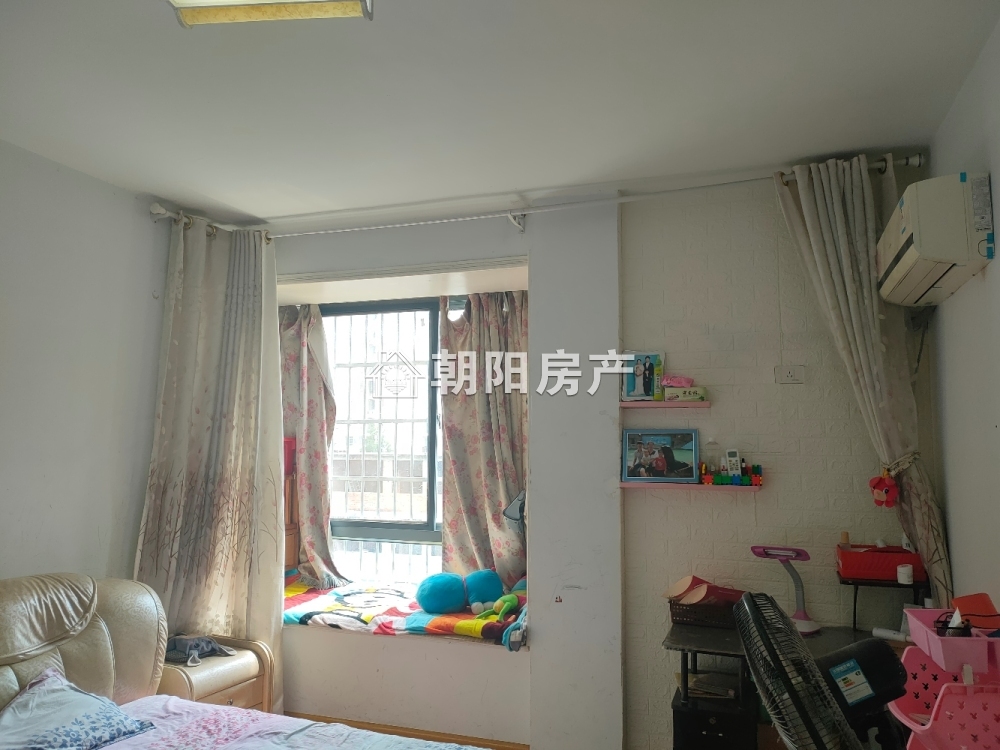 景兰花园 97平 南向三居精装 满两年 学区房 单价2371元