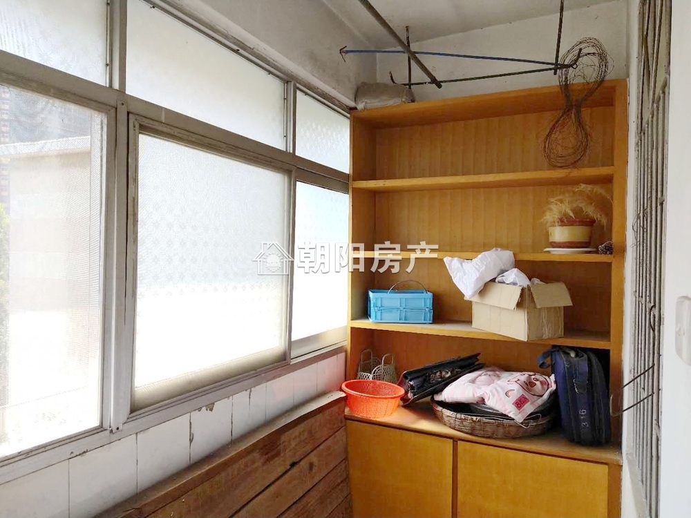 铁路新村西村 69平 南向两居 学区房 满两年 交通便利