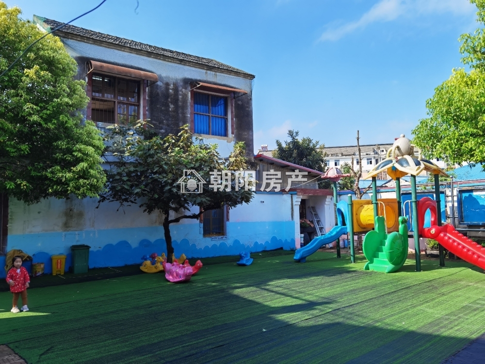 堰口老南街 1000平 临街南朝商铺 3000元/平 人流密集