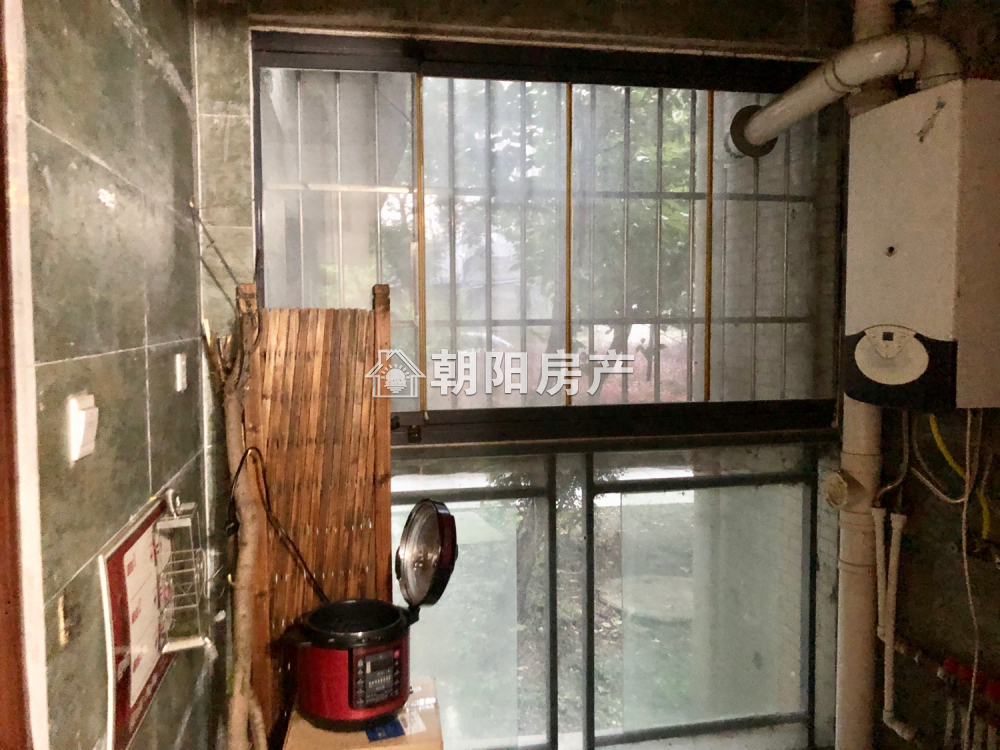 上东锦城 174平 精装六室朝南 学区房 交通便利