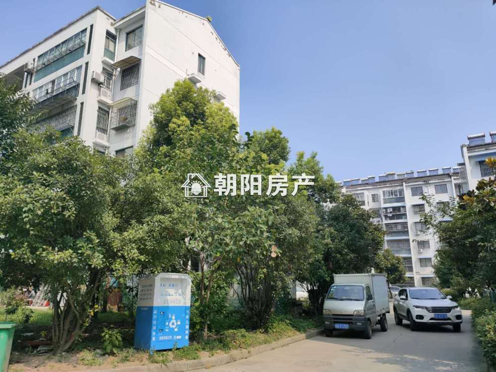 现代汉城 135平 朝南精装三室 4740元/平 学区房