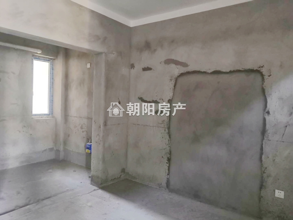 东城国际 133平 朝南三室两卫 2615元/平 毛坯高楼层