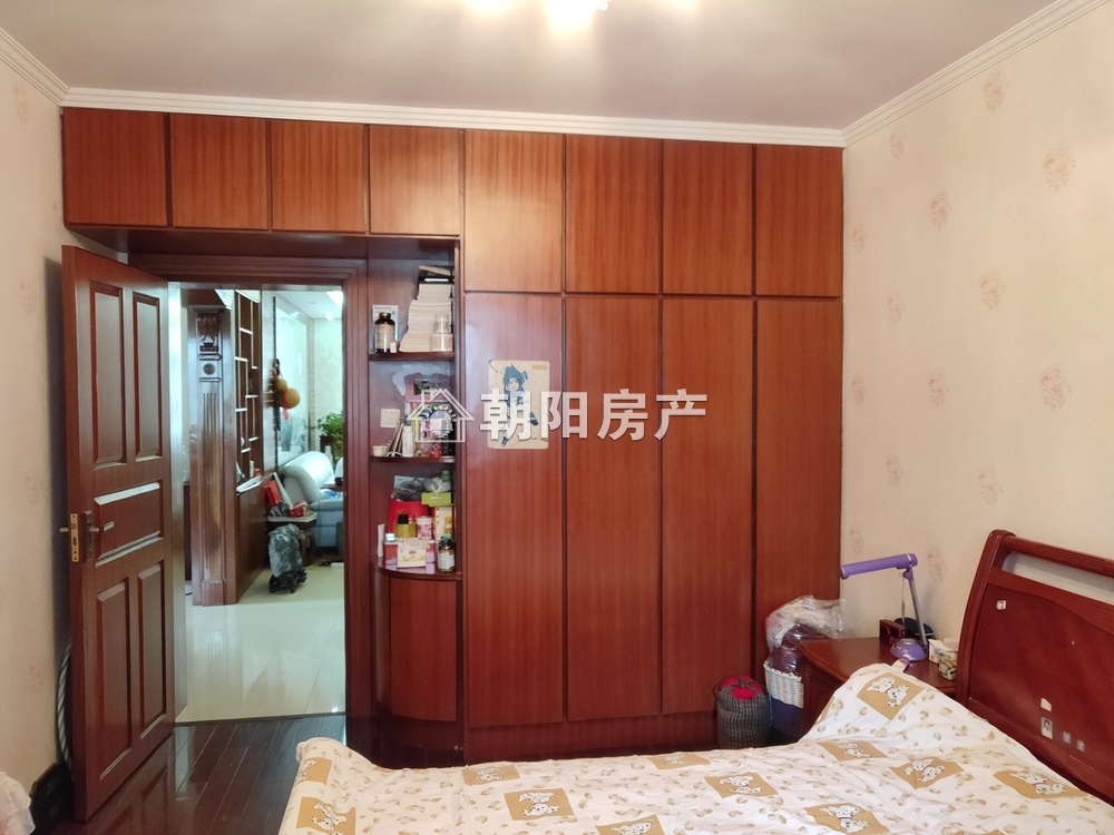 裕康花园 123平 朝南三居 满两年 学区房 交通便利