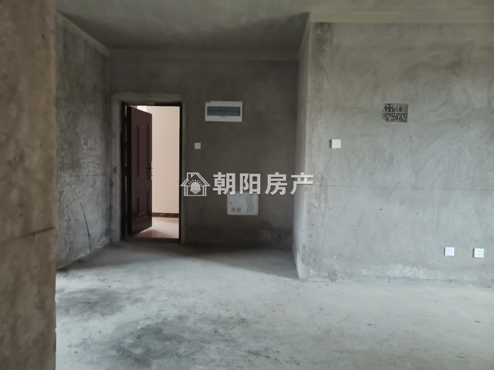 金地天悦 125平 南向四室 学区房 交通便利 5734元/平