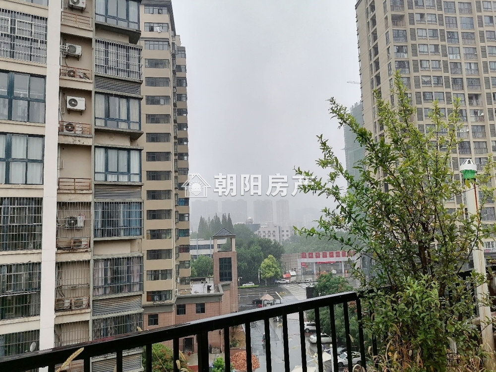 书香茗苑 141平 南向精装三室 满五唯一 学区交通便利