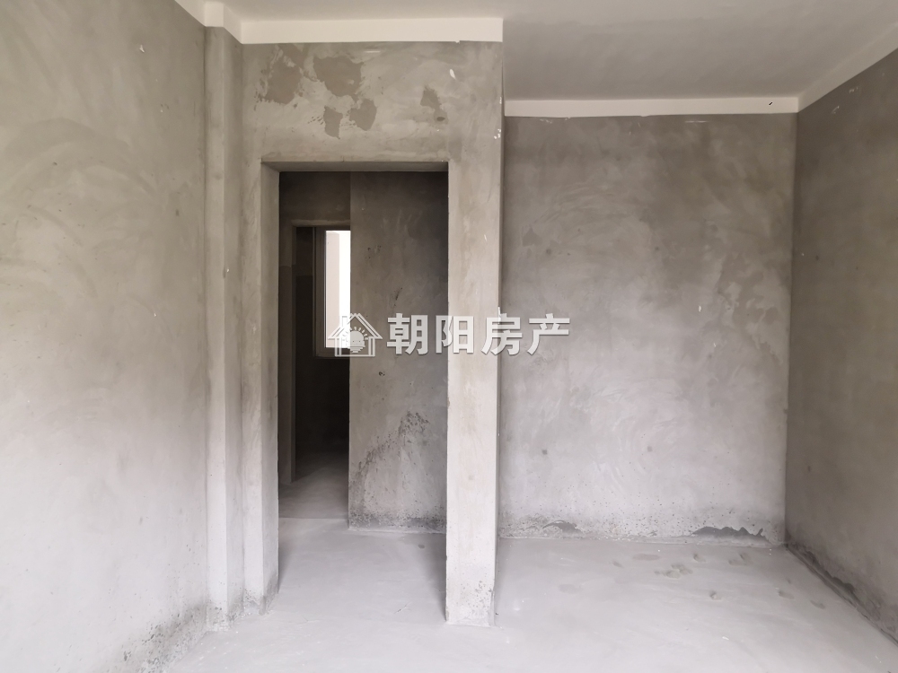 东昌庭院 98平 南向三居 交通便利 学区房 随时看房