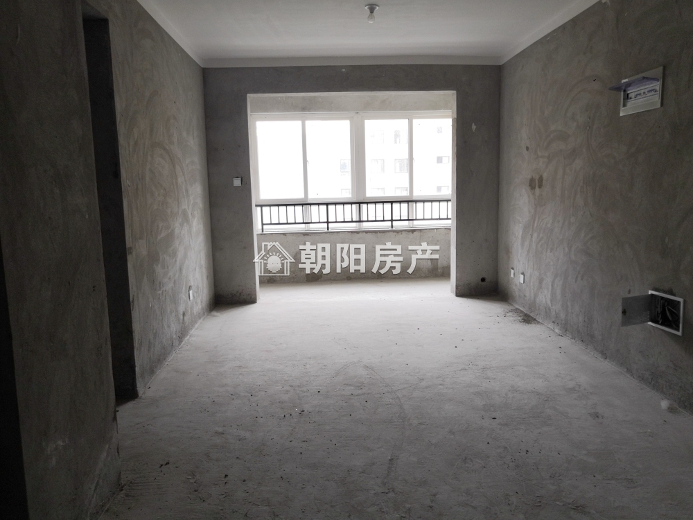 东昌庭院 98平 南向三居 交通便利 学区房 随时看房