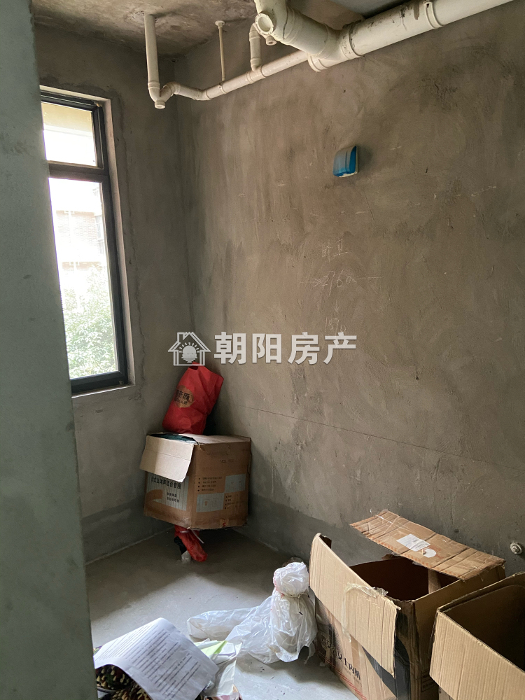 西湖春天 119平 南向三居 学区房 毛坯 满两年