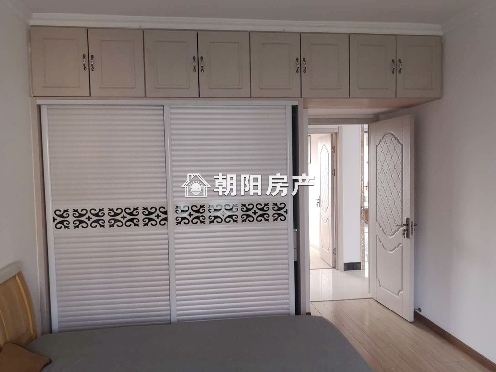 泉山湖E区2室精装，家电齐全，拎包既住