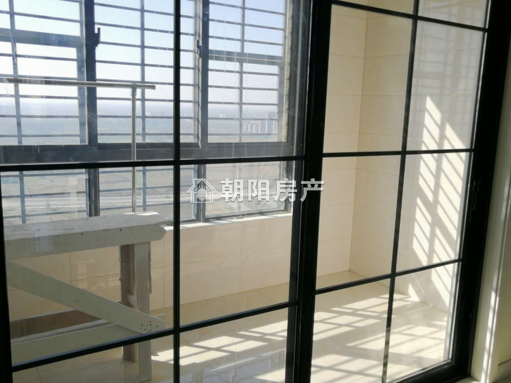 钻石星座 120平 南向精装三室 交通便利 学区房