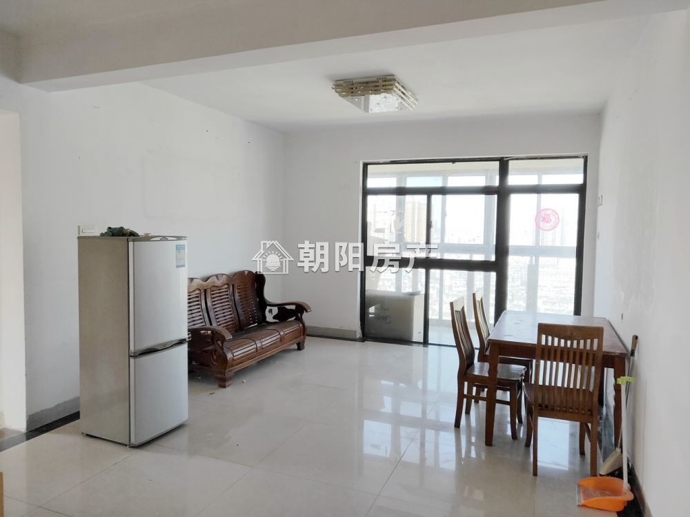 东方丽景 118平 南向三室一卫 满两年 交通便利 4153元/平