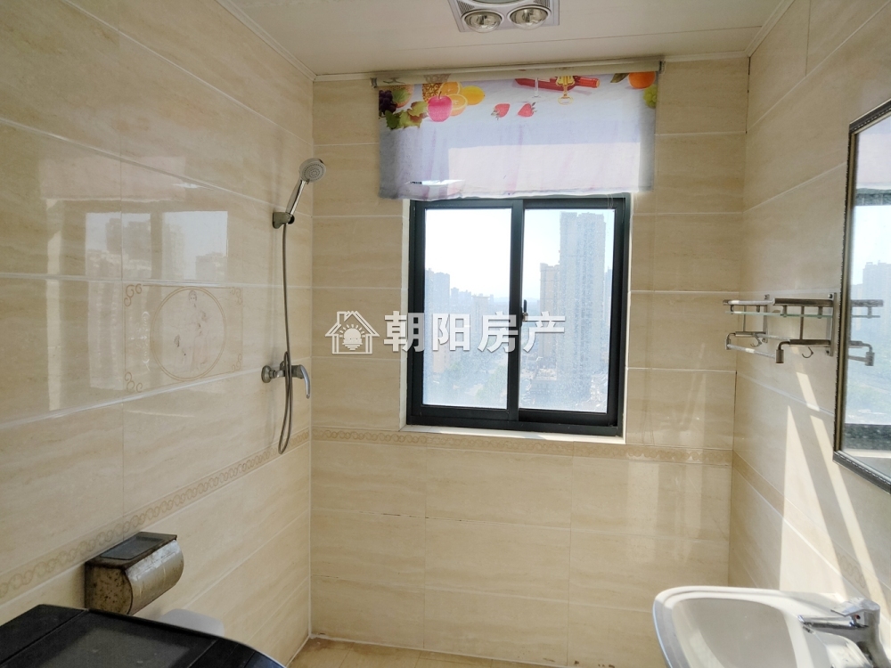 东方丽景 118平 南向三室一卫 满两年 交通便利 4153元/平