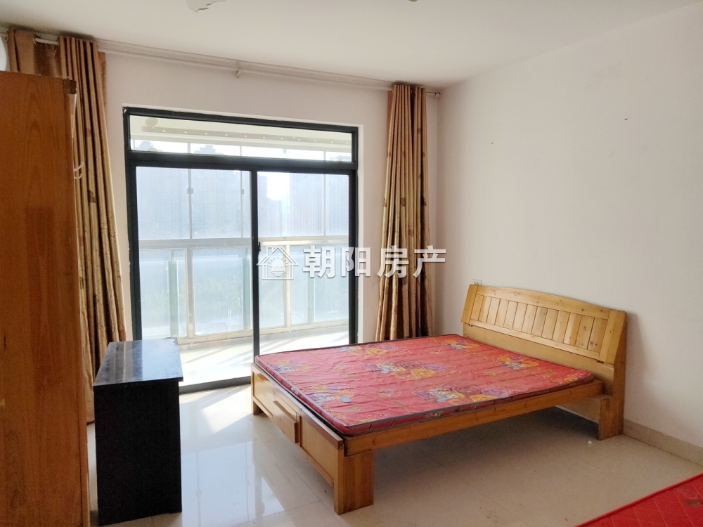 东方丽景 118平 南向三室一卫 满两年 交通便利 4153元/平