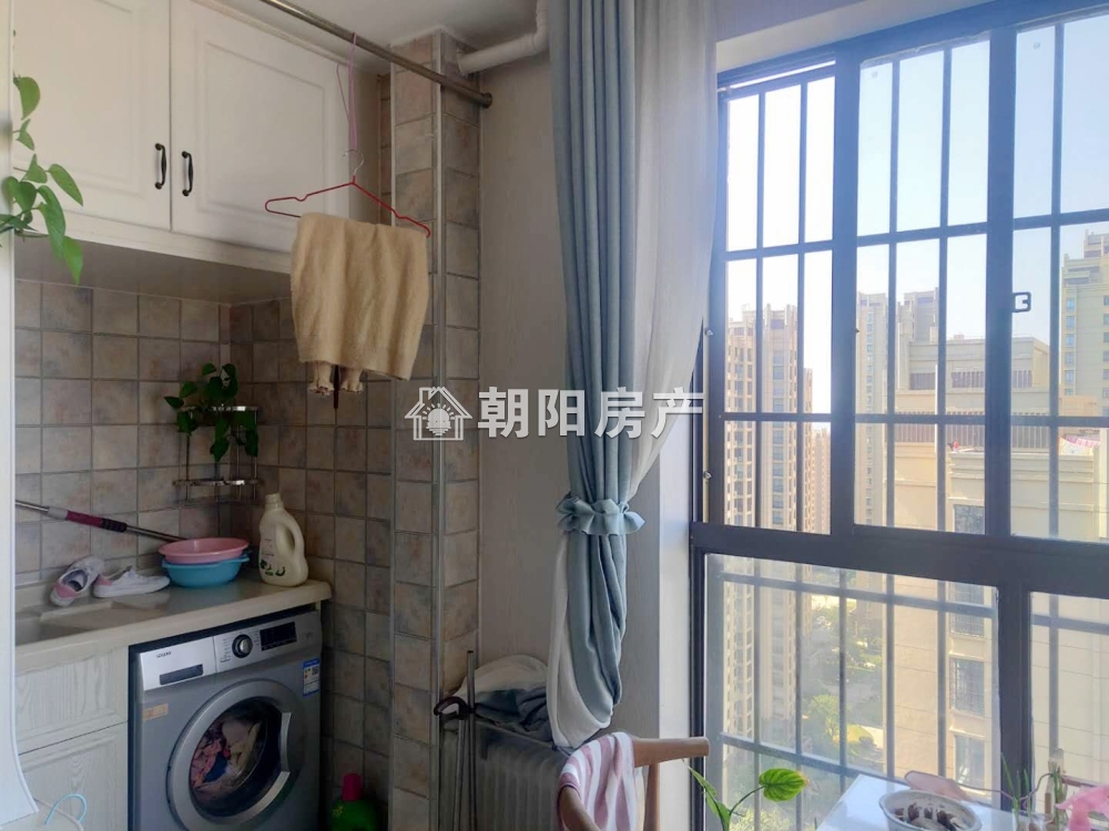 香颂小镇两室一厅精装修学区房出售