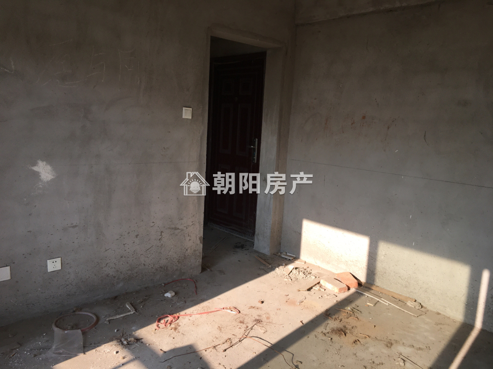 金龙门公寓 46平 朝南一室一厅 满两年 交通便利