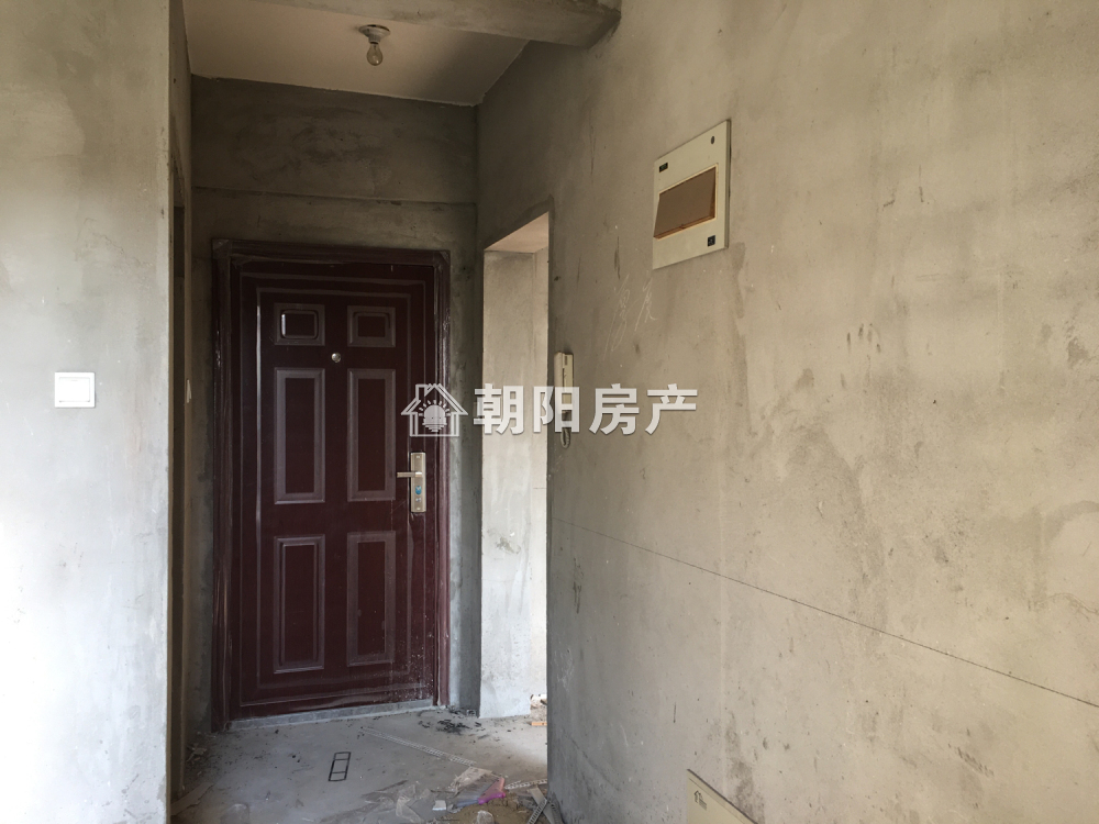 金龙门公寓 46平 朝南一室一厅 满两年 交通便利