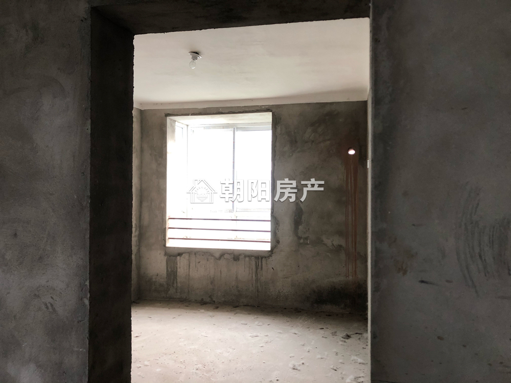 九龙岗建设村C区 70平 南向三居 毛坯 交通便利配套全