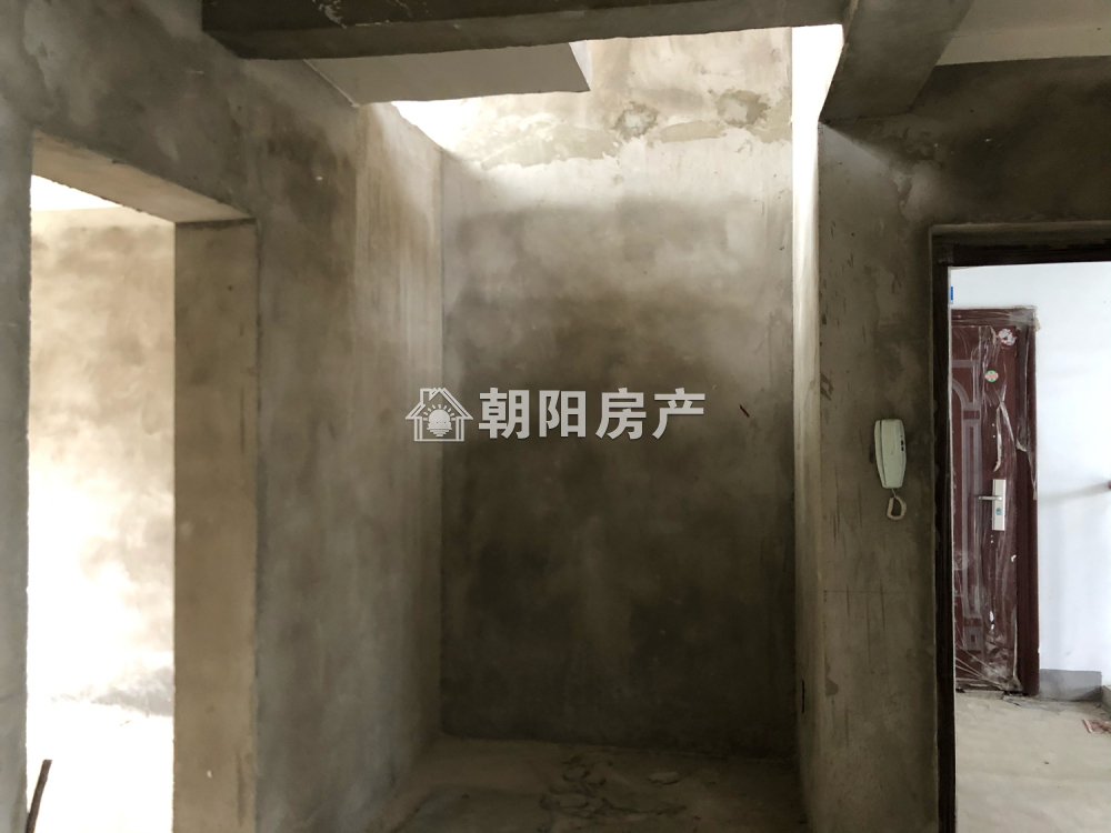 九龙岗建设村C区 70平 南向三居 毛坯 交通便利配套全