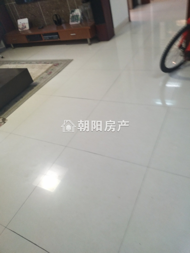 新光花园 141平 南向精装三居 学区房 交通便利