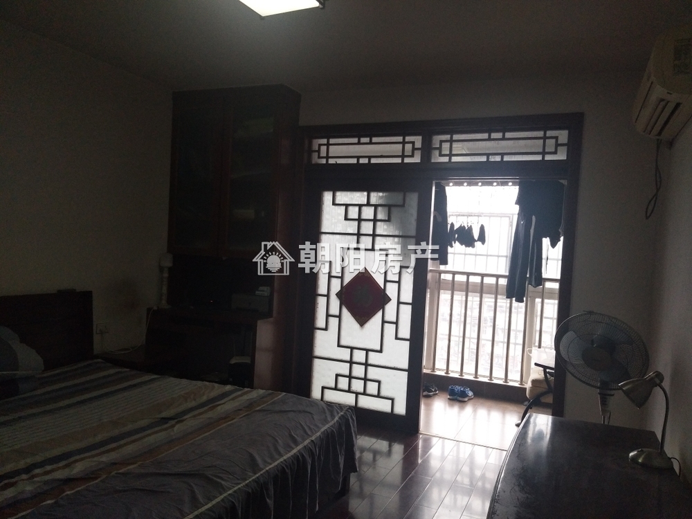 新光花园 141平 南向精装三居 学区房 交通便利