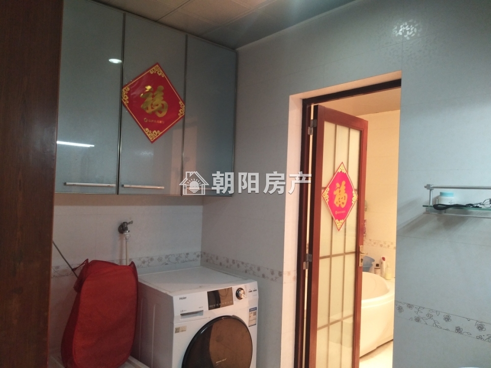 新光花园 141平 南向精装三居 学区房 交通便利