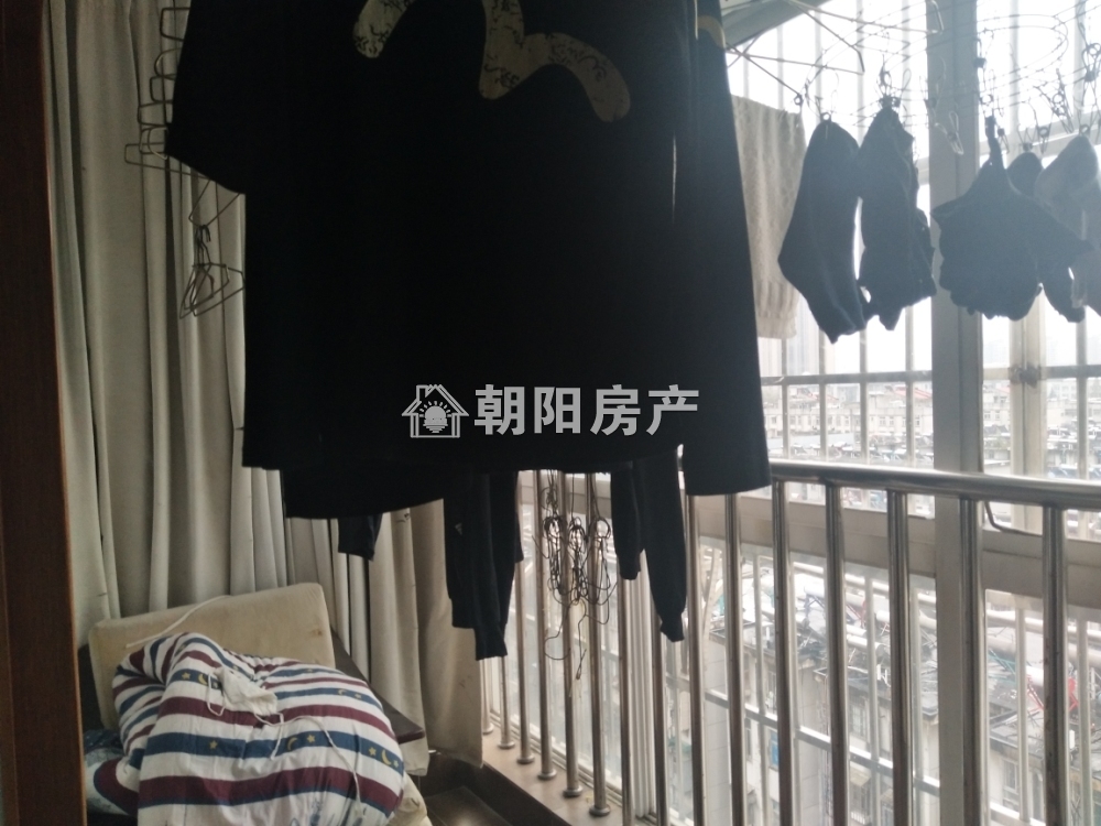 新光花园 141平 南向精装三居 学区房 交通便利