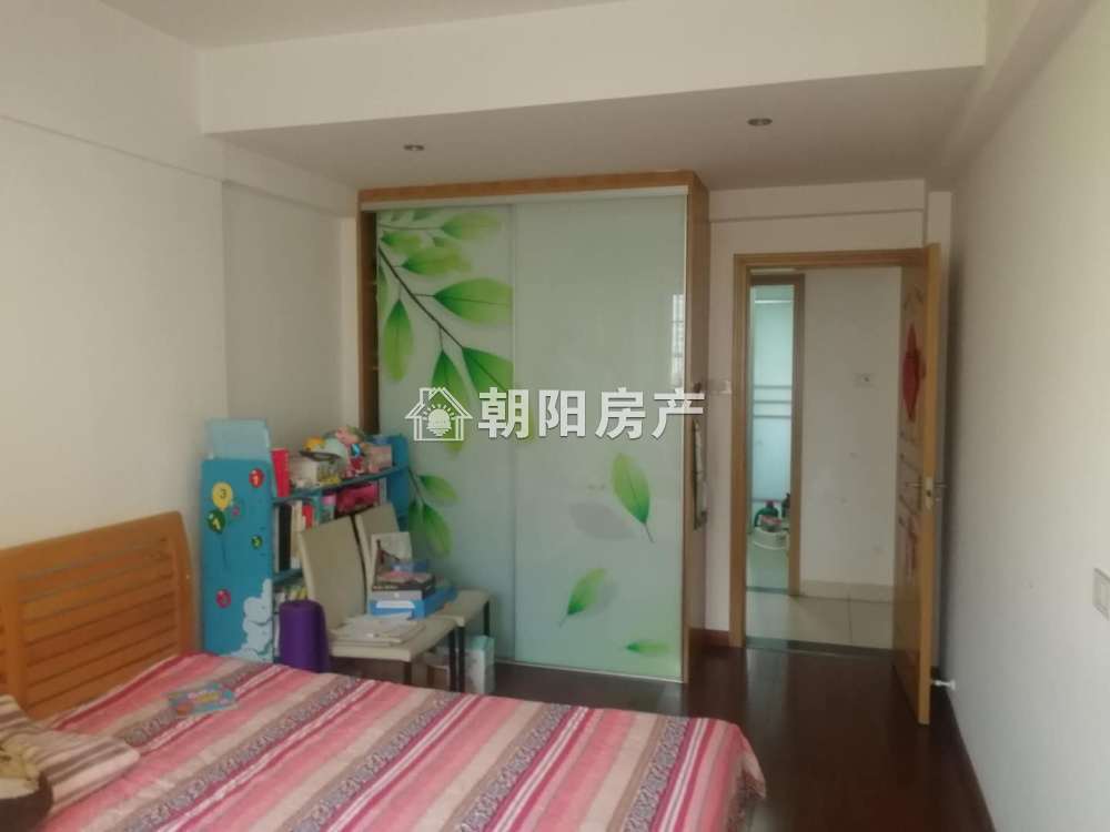 银鹭万树城 125平 南向精装三居 满两年 交通便利 学区房