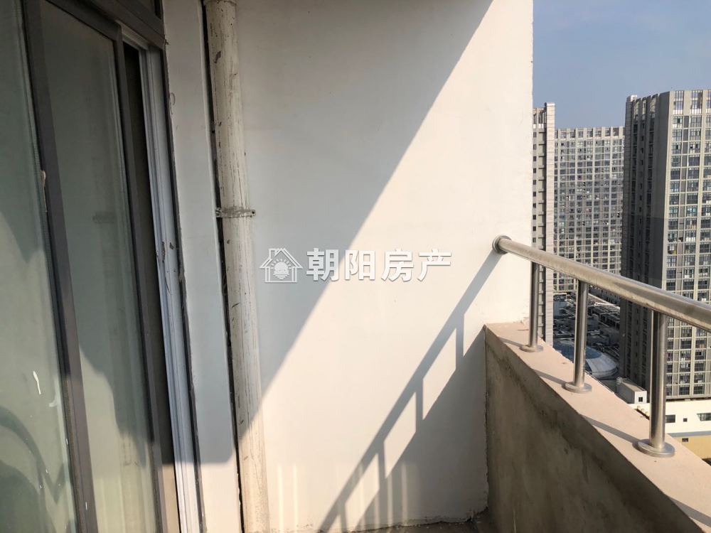 万达广场 96平 南向三居 学区房 采光好 随时看房