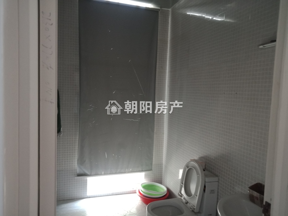 龙湖路一号 96平 东向两室 学区房 交通便利