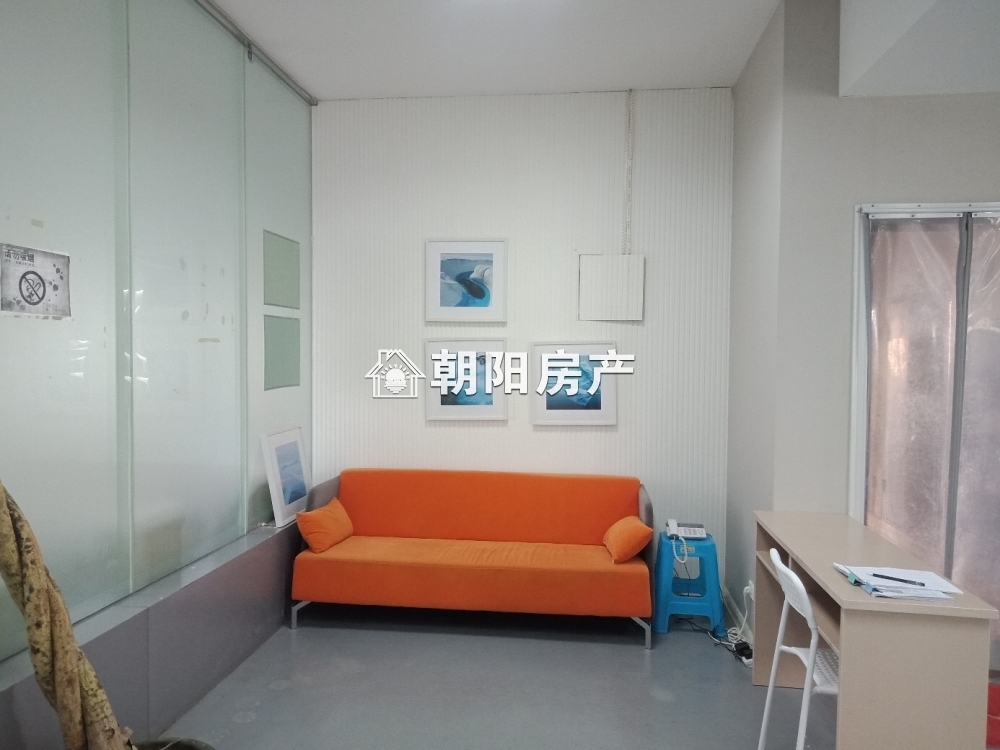 龙湖路一号 118平 南向三室两卫 学区房 交通便利