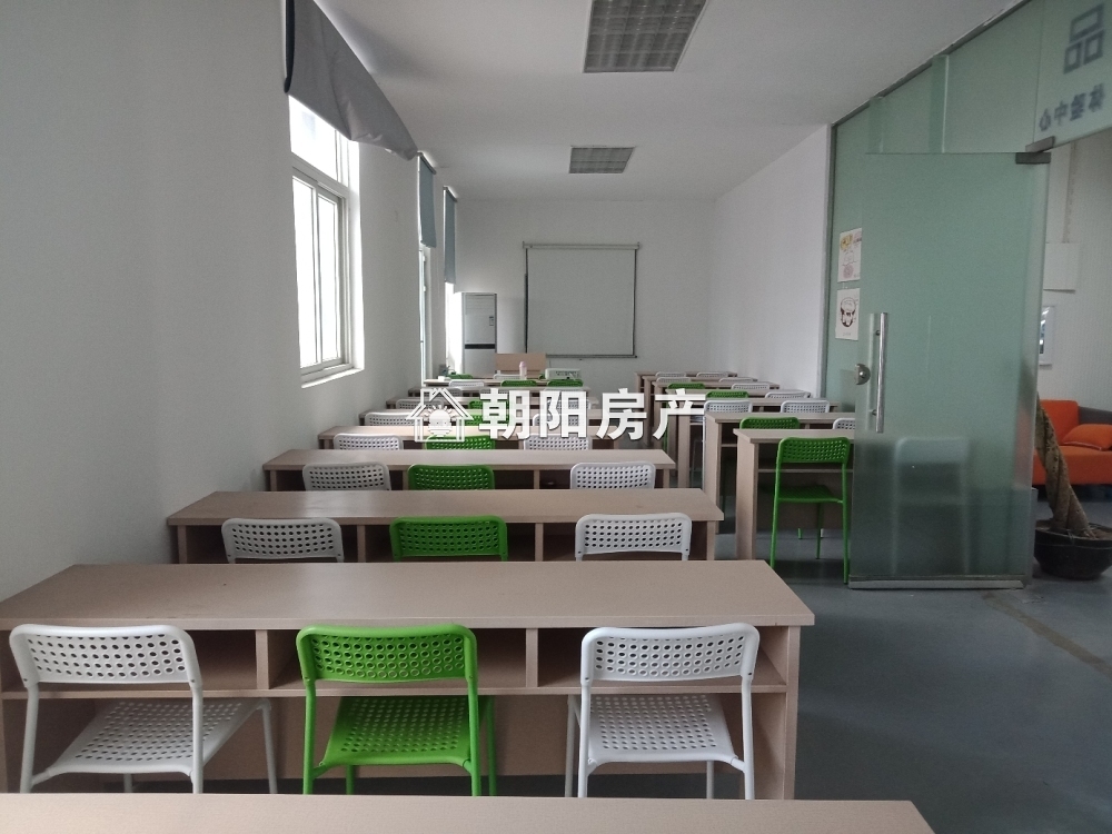 龙湖路一号 118平 南向三室两卫 学区房 交通便利