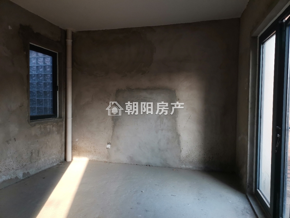 嶺秀山南 633平 南向8室5卫别墅 免税 毛坯