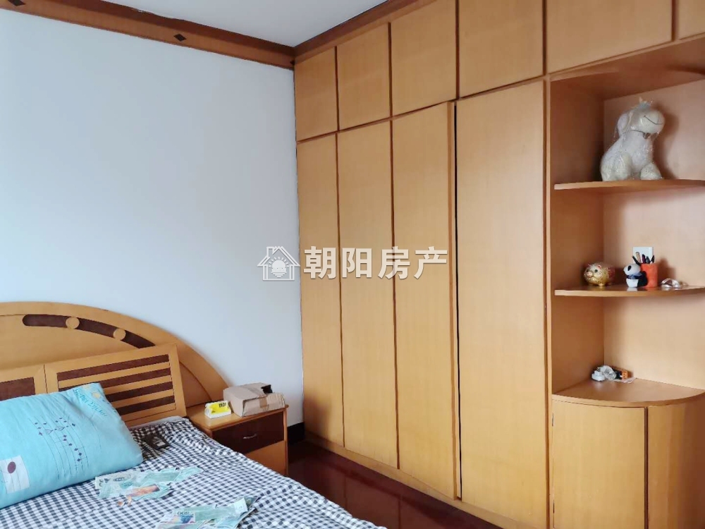 百花园一期 118平 南向四室两阳台 满两年 精装免税