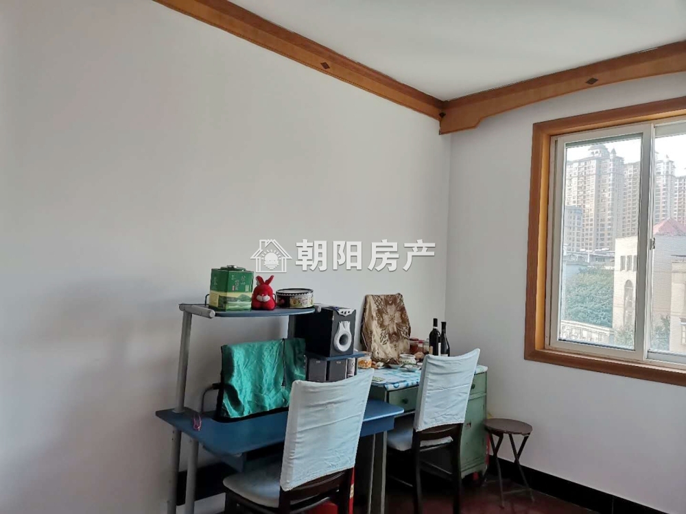 百花园一期 118平 南向四室两阳台 满两年 精装免税