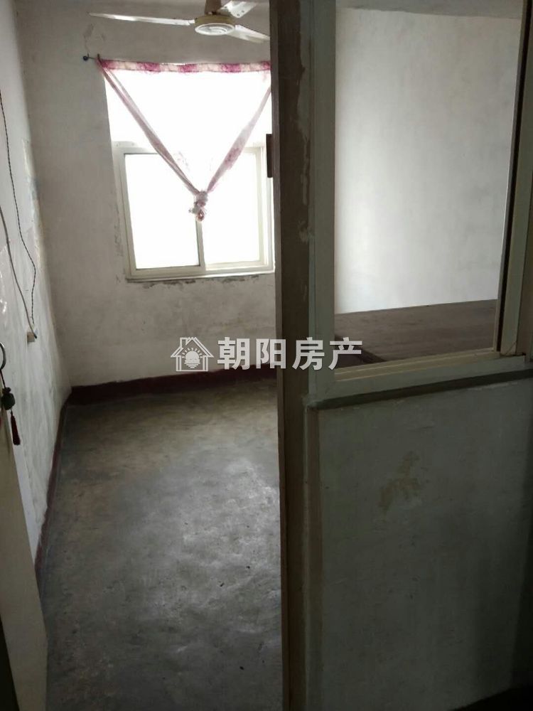 新乐村 51平 西向两室 满两年 交通便利