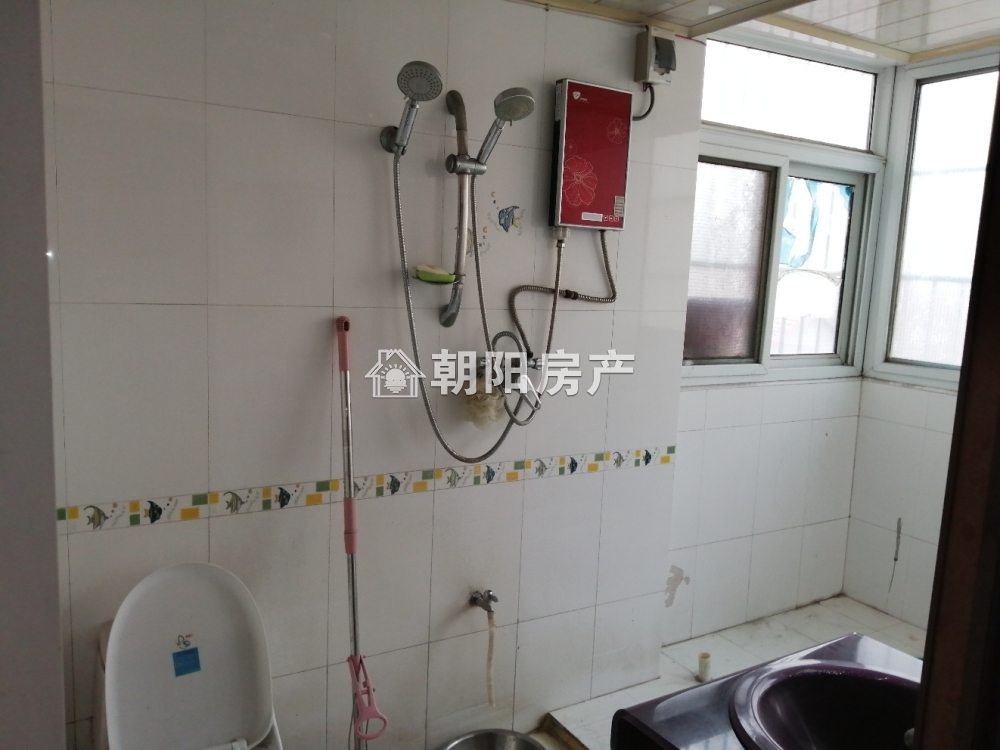 现代花园 99平 南向两室精装 满两年 2222元/平