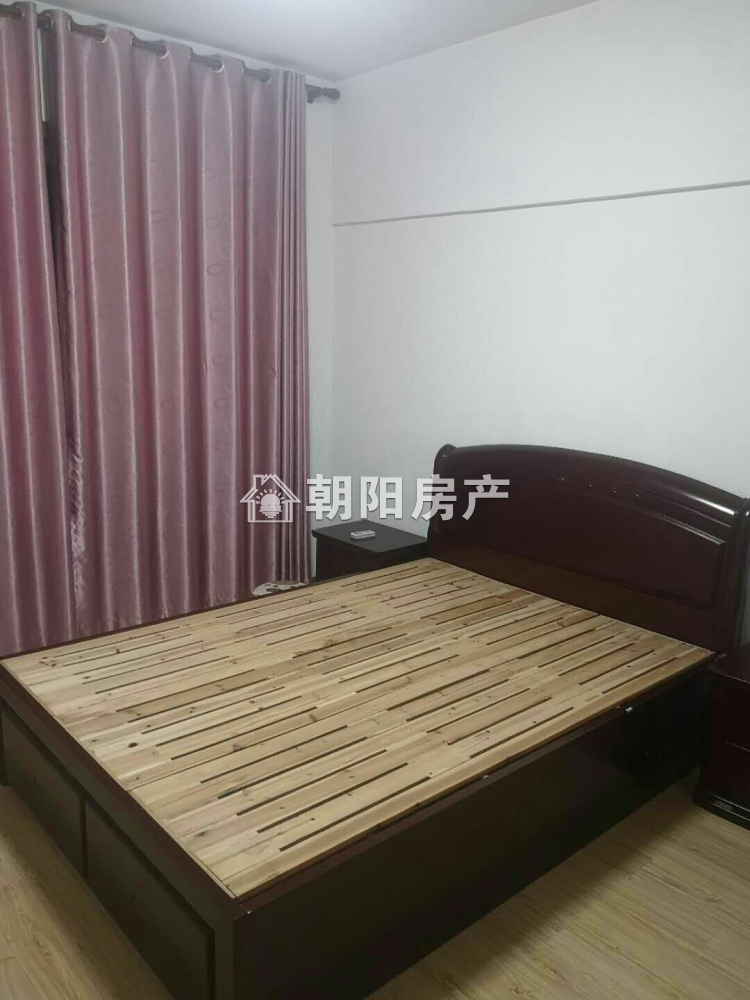 龙湖路一号 79平 南向两室 满两年 交通便利