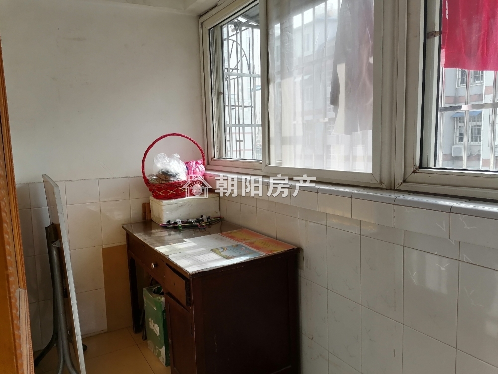 市场新村 76平 南向精装两居 学区房 高楼层视野好