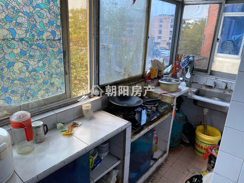 老一处 63平 南向两居 学区房 交通便利