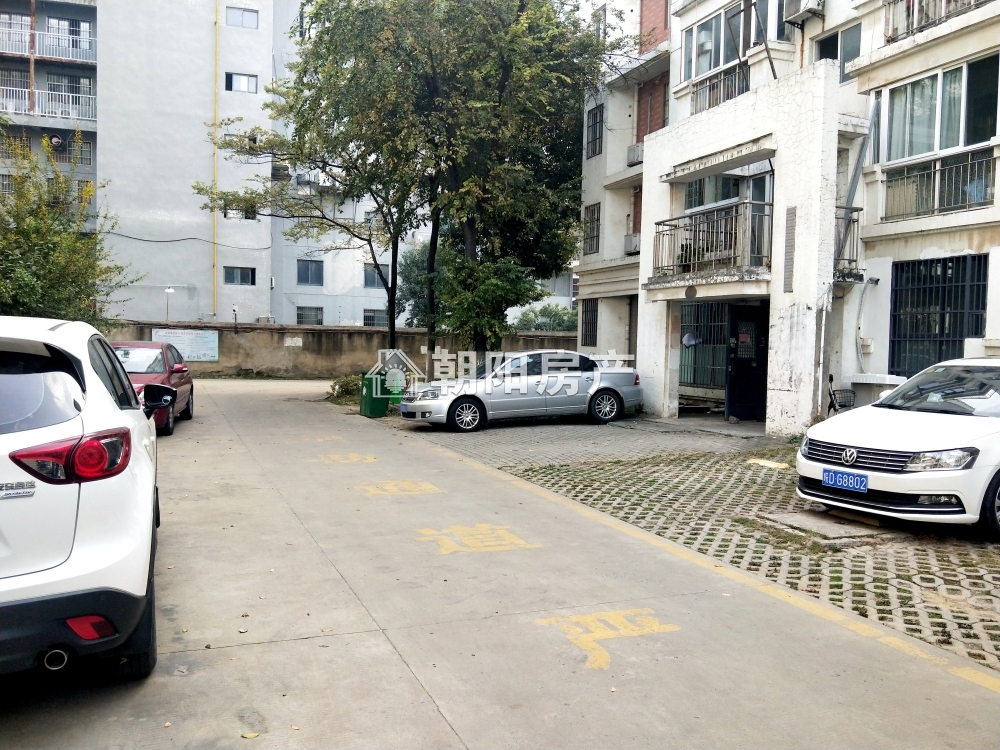 惠利中都一期 130平 南向大三居 满两年 交通便利 学区房