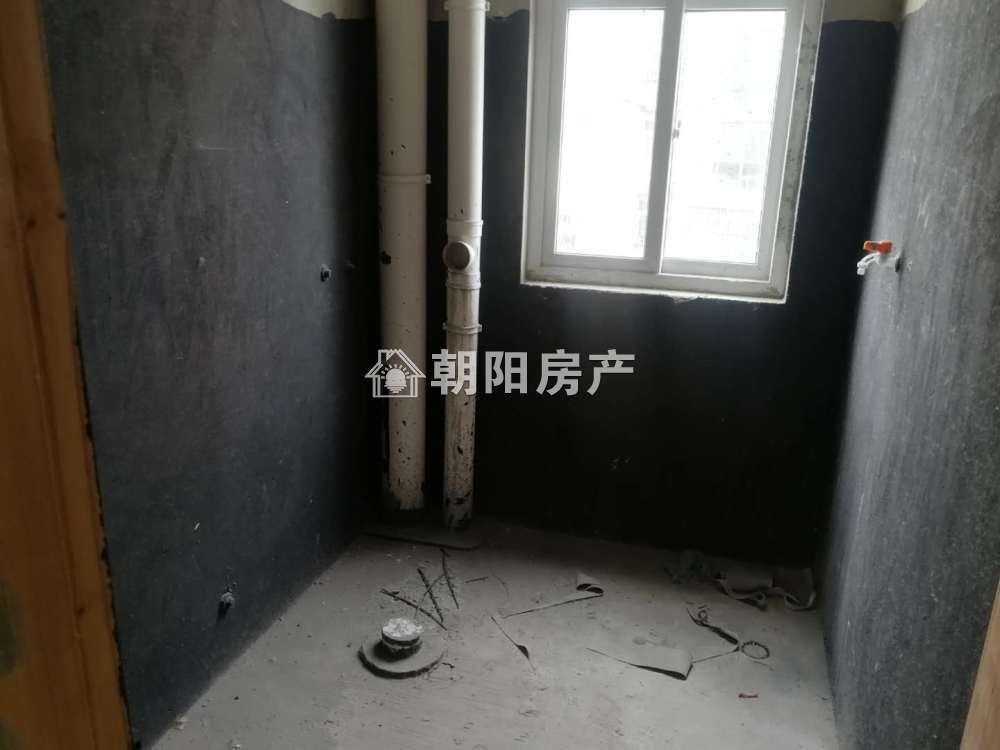 香樟苑五期 101平 南向采光好三室 毛坯 随时看房