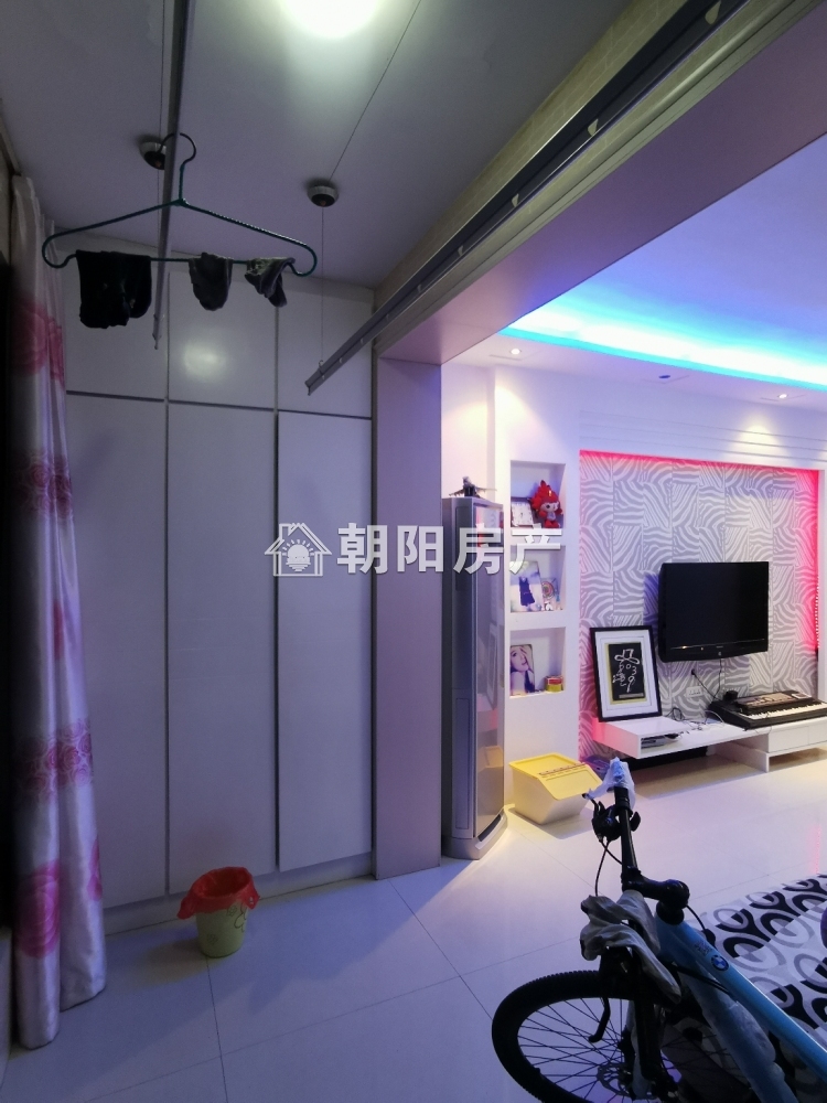 奥林花园 112平 精装朝南两居 满两年 交通便利