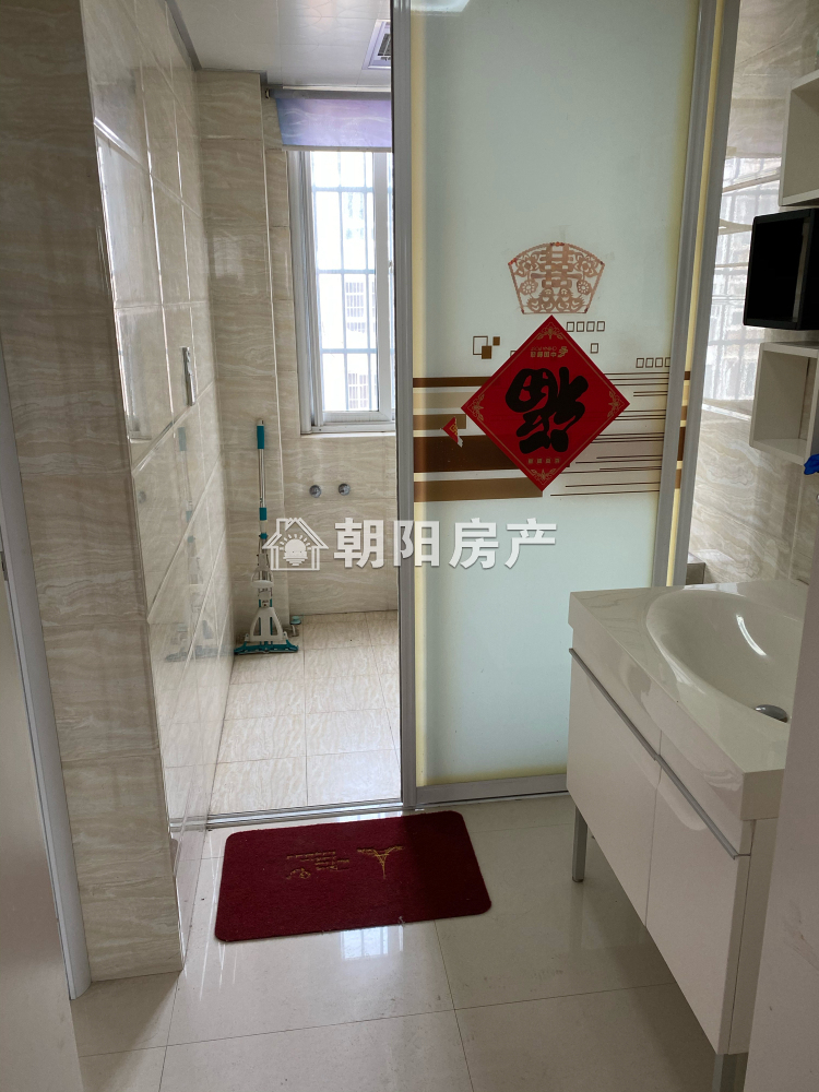 朝阳雅园 89平 南向精装两室 满两年 交通便利